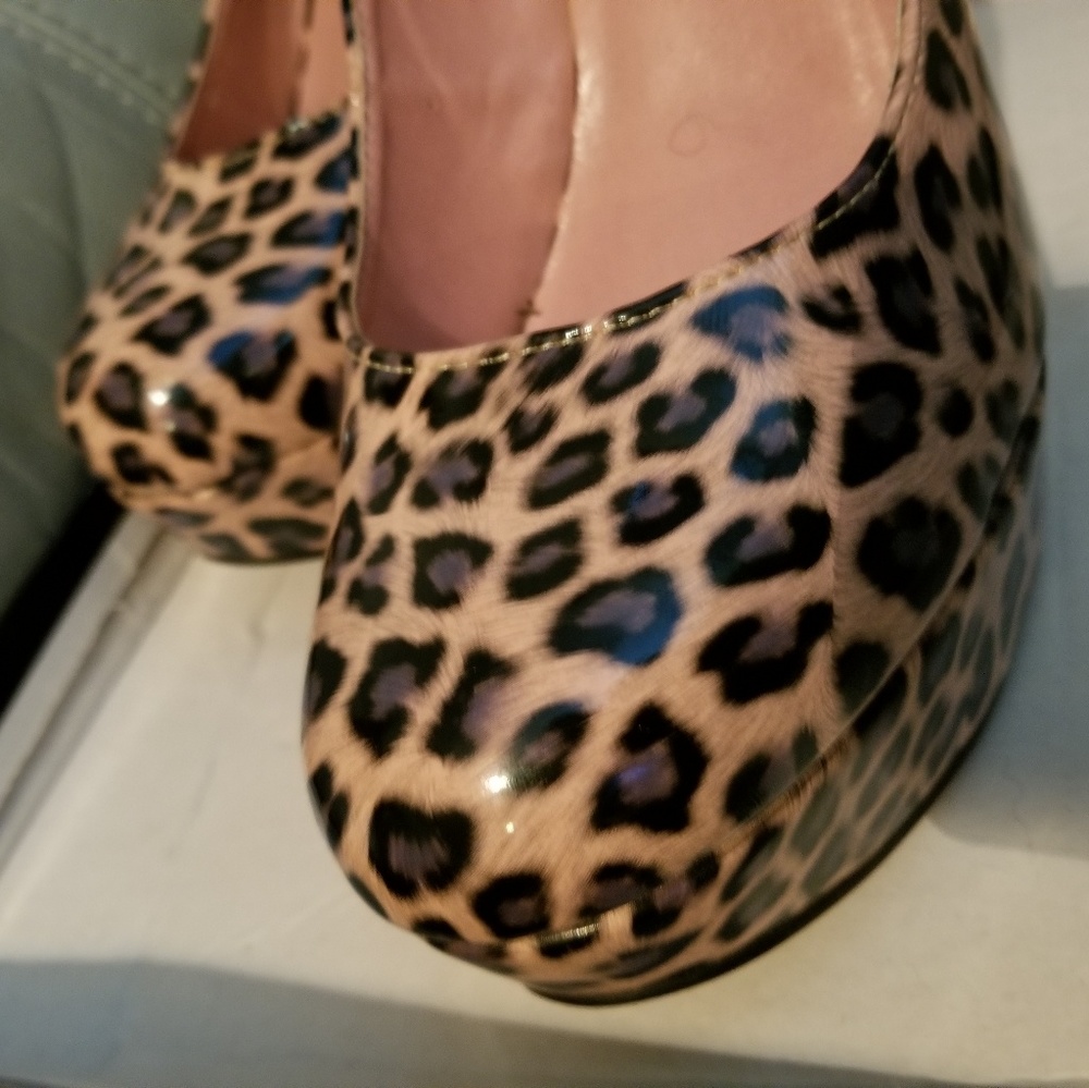 Sz 10 pink leopard print heels - Picture 7 of 8